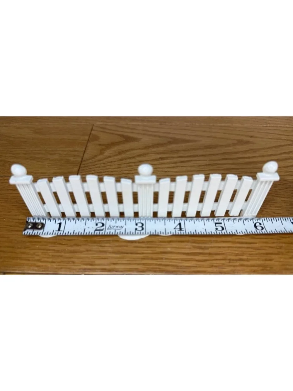 Department 56 Village Picket Fence 4 Pieces Cast Metal White 6” Long